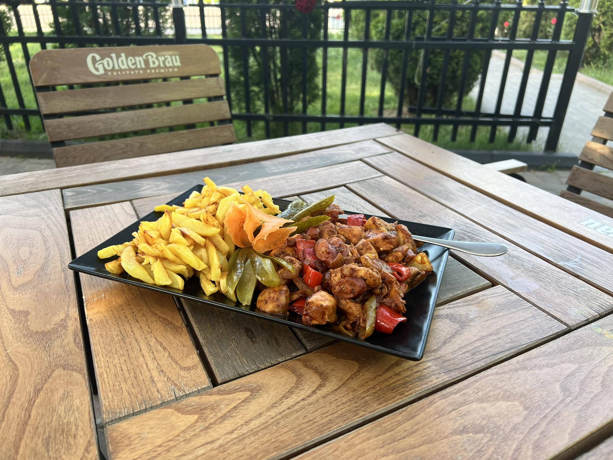 Tigaie picantă Casa Dalia